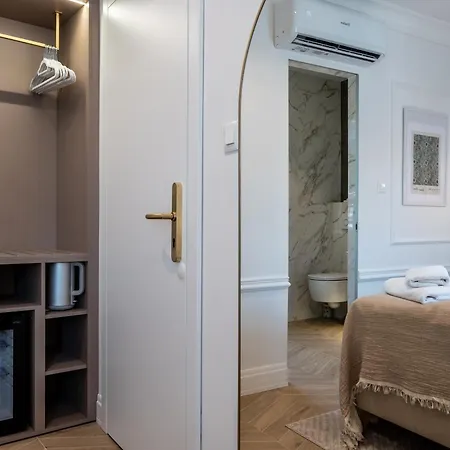 Agava Design 3* سبليت